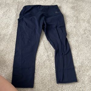 navy blue capris